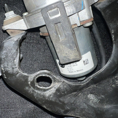 Power Brake Booster Vacuum Pump GM Parts 20939309