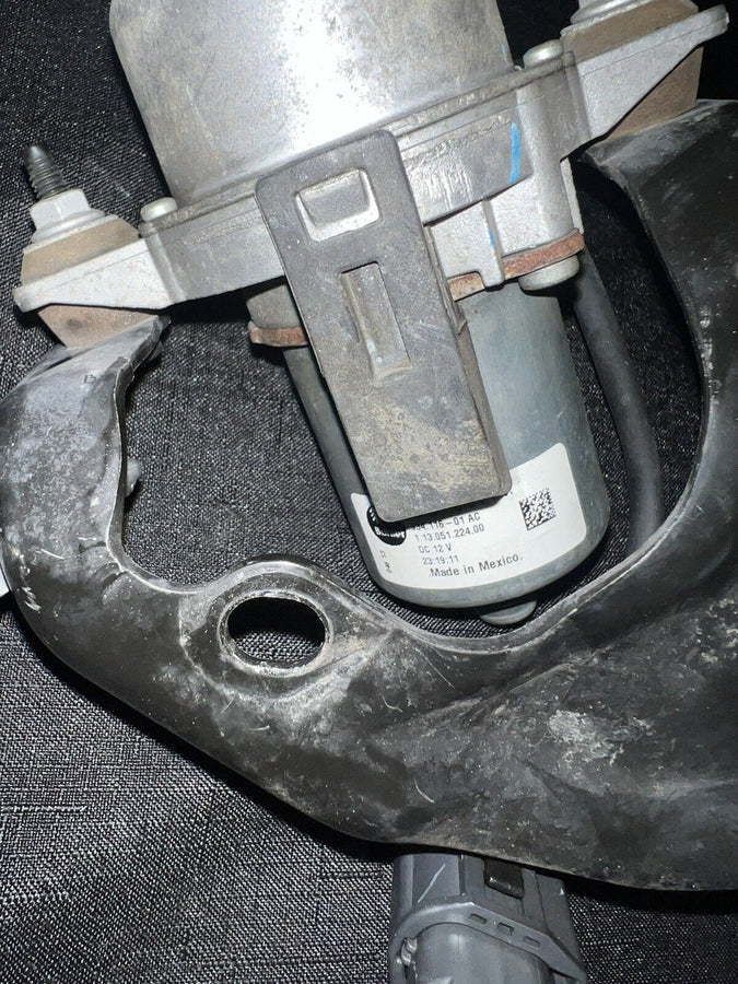 Power Brake Booster Vacuum Pump GM Parts 20939309