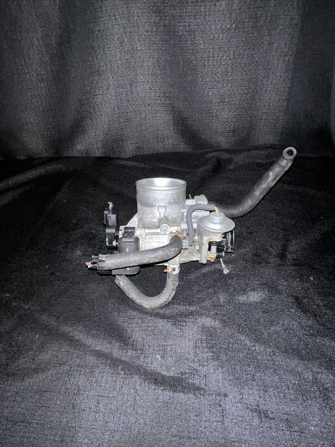 Toyota Tacoma 2.7L & 2.4L Throttle Body 2000-2004 (22210-75250)