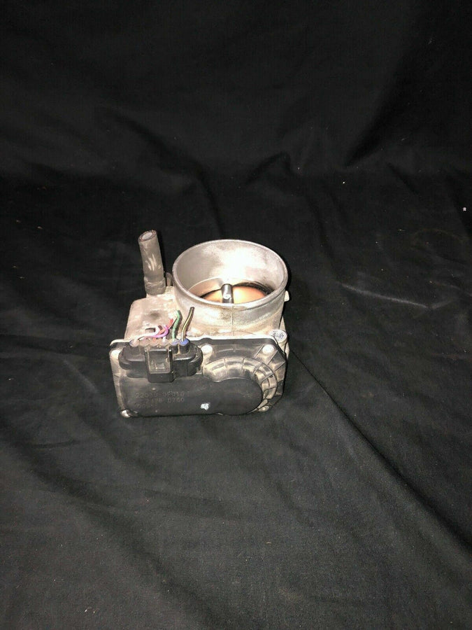Toyota Tundra Throttle Body 4.7L V8 2UZFE 2UZ (22030-50200) OEM 2004-2009