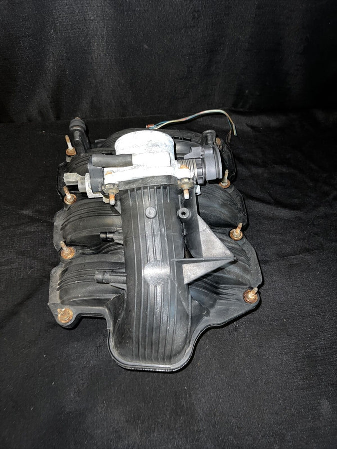 JEEP LIBERTY 3.7 L INTAKE MANIFOLD 53032803 OEM 2005-2006 With Throttle Body