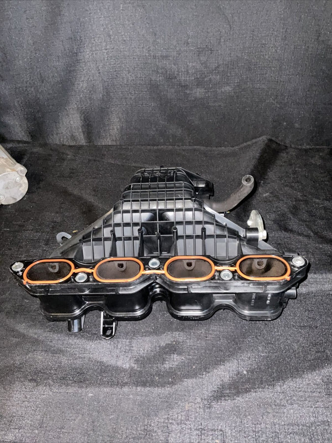 TOYOTA PRIUS 1.8L INTAKE MANIFOLD 2010-2017 OEM