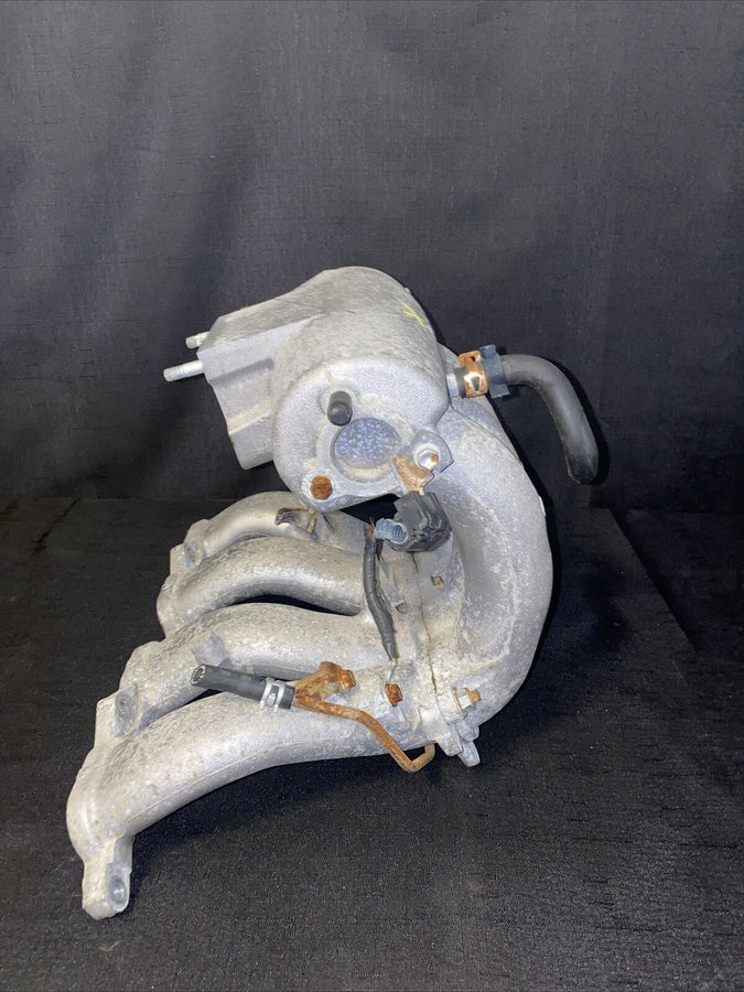 Toyota Tacoma 2.7L-2.4L Intake Manifold 2000-2004 W out EGR