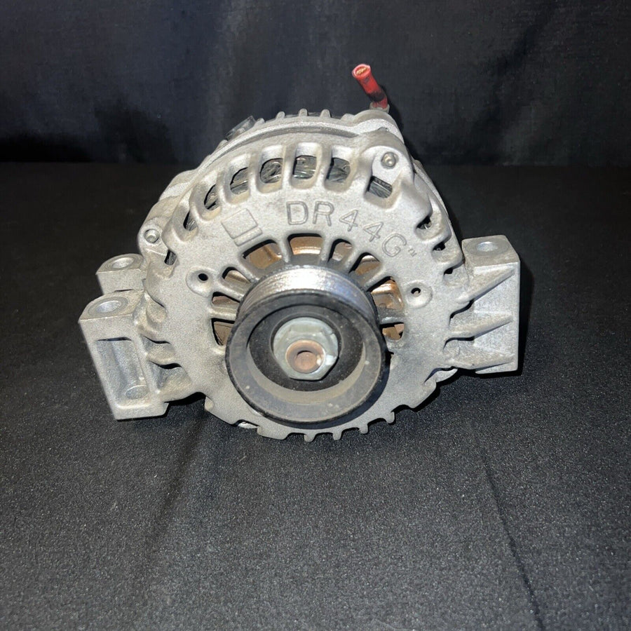 GMC Envoy Engine Electrical Alternator 4.2L OEM (15225928)(2007-2009)