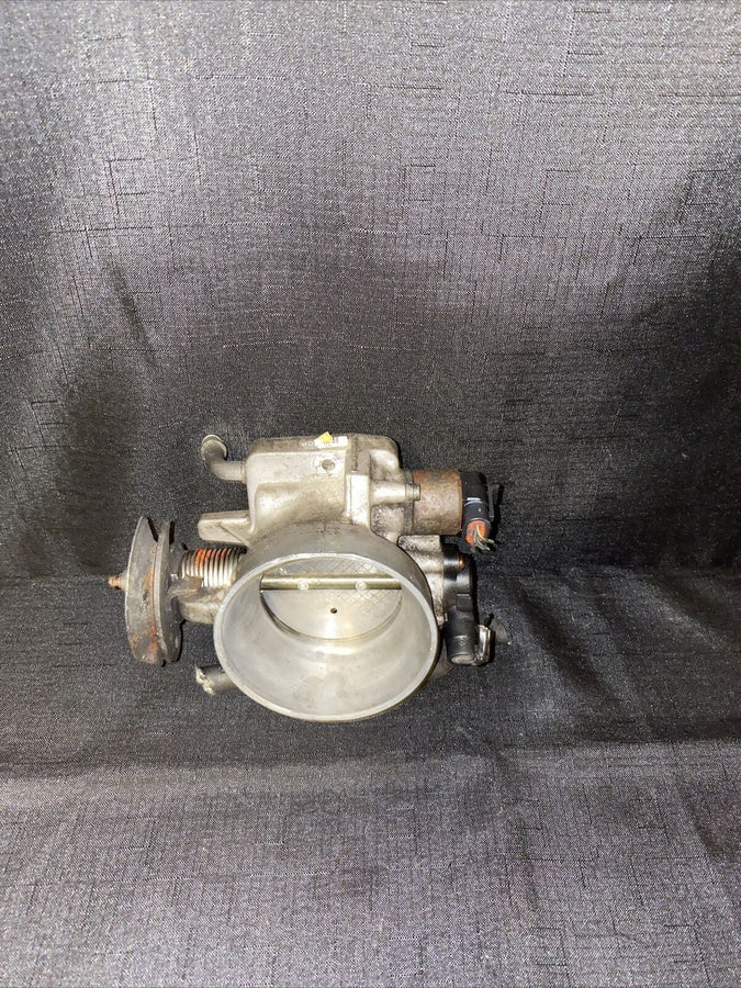 Chevrolet Express 1500 Throttle Body 5.3L V8 2003-2006 Savanna