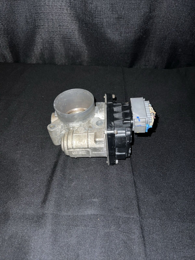 Saturn Vue Throttle Body OEM ( 236 1O6-B2) (2004-2007)