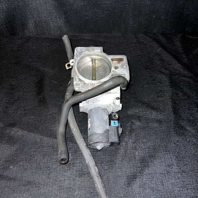 Chevrolet Silverado 1500 5.3L Throttle Body 2000-2001 OEM 17098019