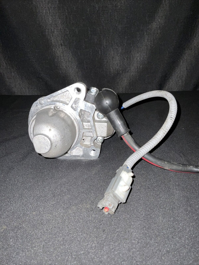 Nissan Pathfinder Motor Assy-Starter 5.6L OEM (23300-7S000) (2004-2012)