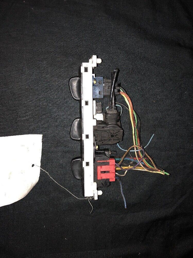 Ford Mustang Temperature Control 1994-2000 OEM