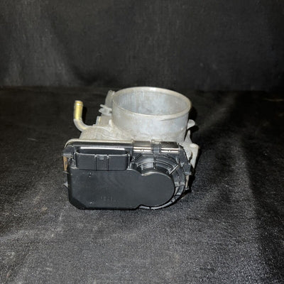 Toyota Land Cruiser Throttle Body 4.7L V8 (22030-50170) OEM 2002-2005