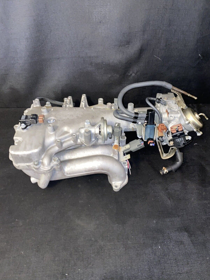 Mitsubishi Montero Intake Manifold w/Throttle Body 3.0L 1997-2003