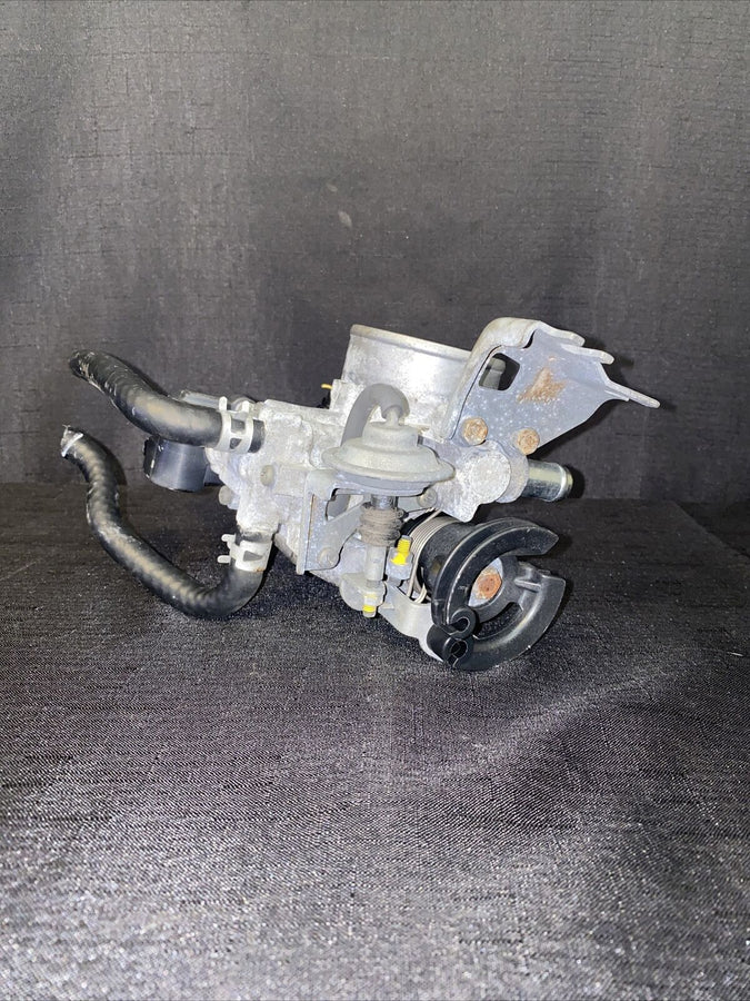 Toyota Tacoma 2.7L-2.4L Throttle Body 2000-2004 (22210-75250)