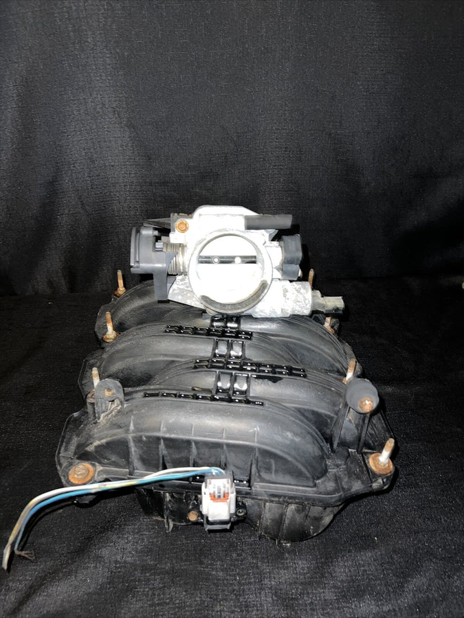 JEEP LIBERTY 3.7 L INTAKE MANIFOLD 53032803 OEM 2005-2006 With Throttle Body