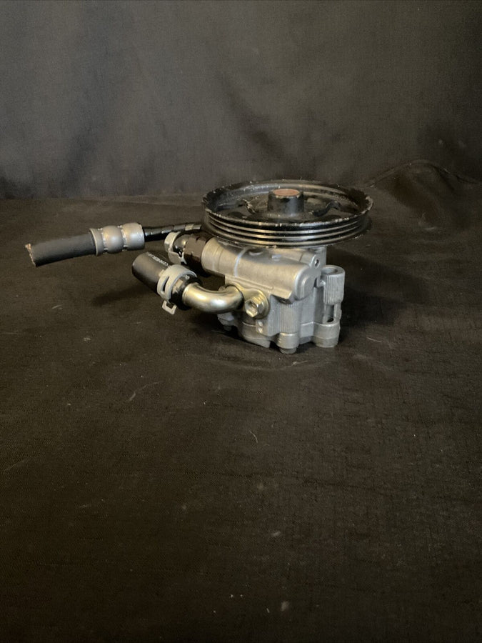 Toyota Corolla 1.8L 4-Cylinder Power Steering Pump 1998-2002 OEM