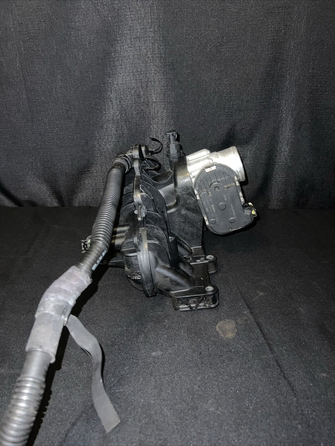 Ford Escpate Eco Boost 2.0L Turbo Intake Manifold W Throttle Body 2013-2016