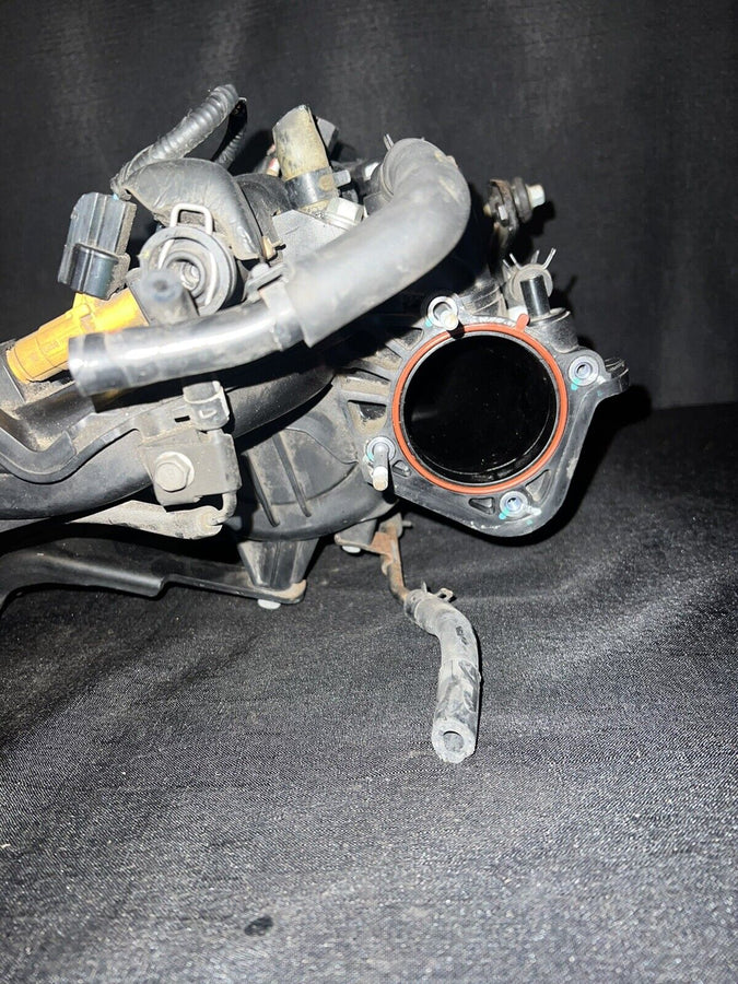 Hyundai Genesis Coupe A/T 2.0L Intake Manifold Plastic OEM 2013-2014