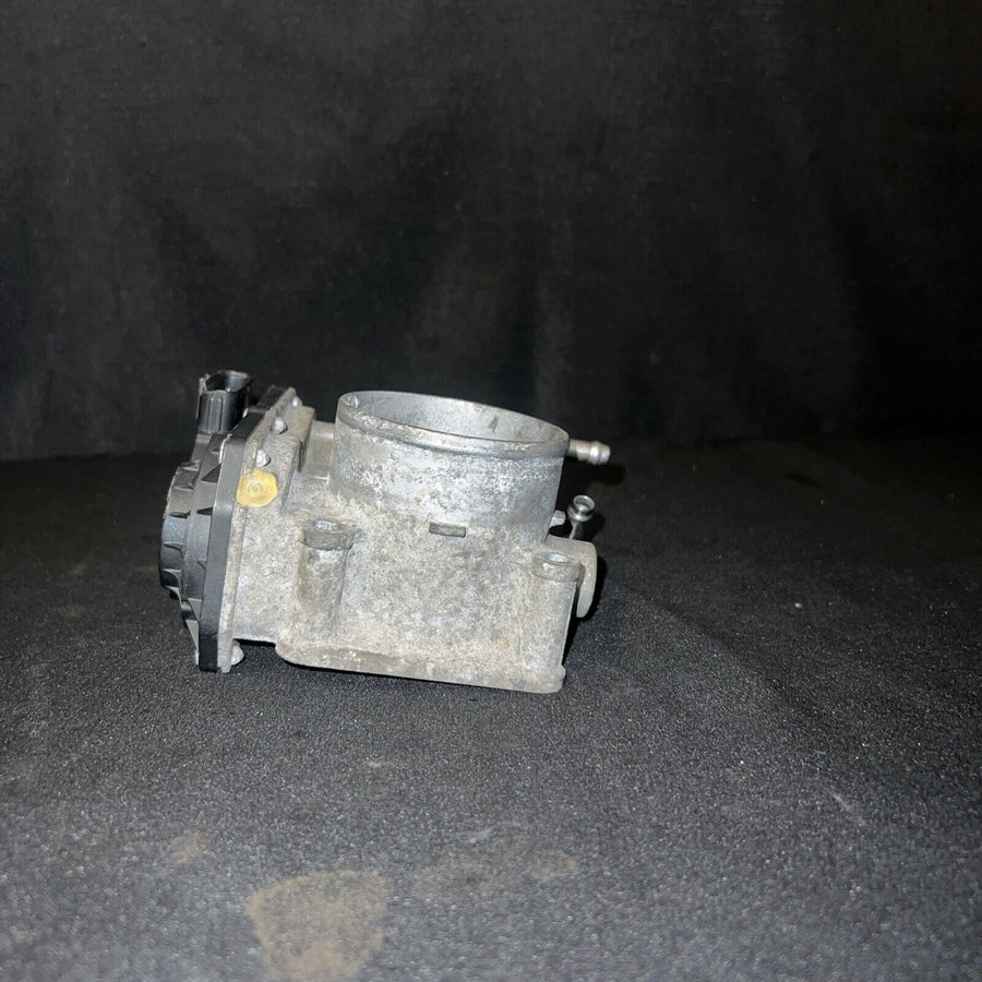 Toyota Tacoma Fuel Injection Throttle Body 2.7L OEM (22030-75020) (2005-2016)