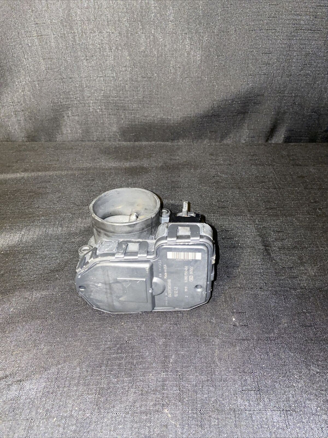 Jeep Wrangler Throttle Body 3.8L 2008-2011 OEM