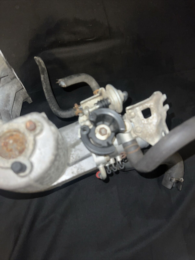 Toyota Tacoma Throttle Body 2.7L & 2.4L W  00-04 (22210-75250) AT OEM