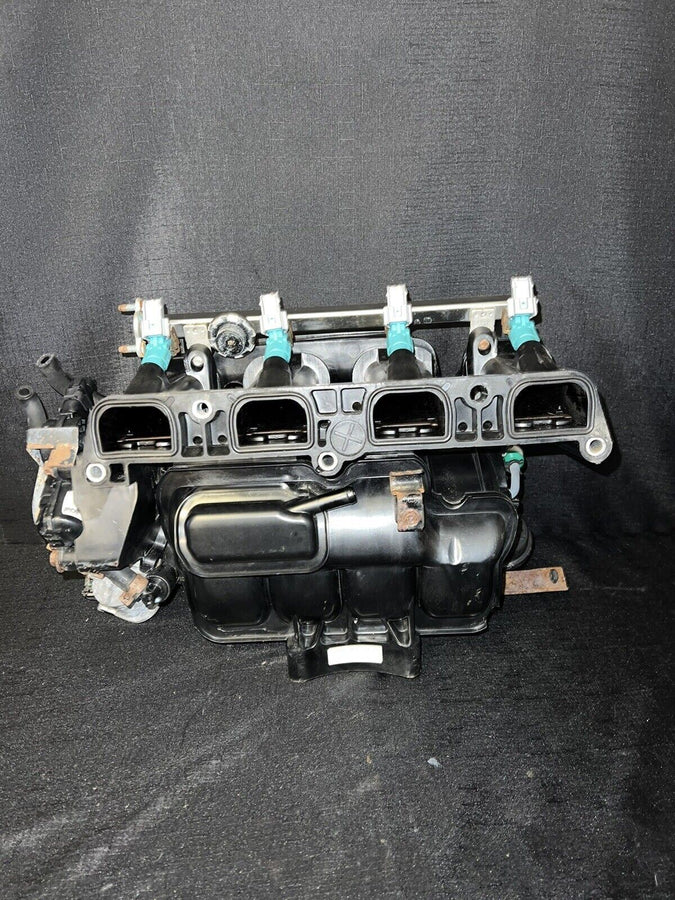Kia Forte Intake Manifold W/ Throttle Body Assembly 2.0 L 28310-2G200 2010-2013