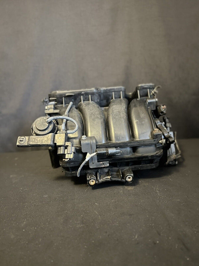 Kia Forte Intake Manifold W/Fuel Rail Injectors 2.0 L 28310-2G200 2010-2013
