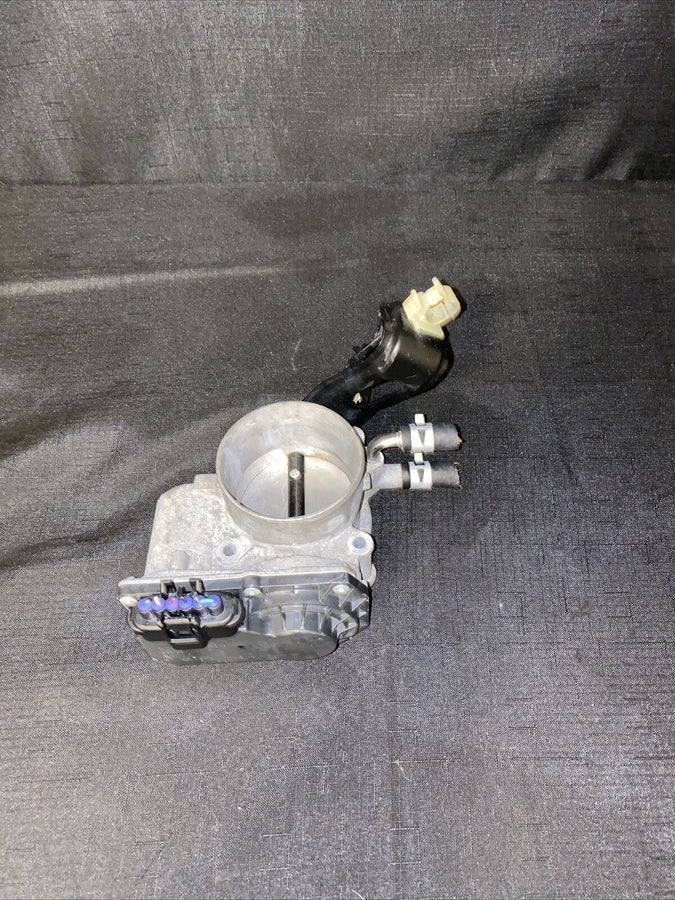 Toyota Camry Throttle Body 2.5L 22030-36010 Toyota Highlander 2.7L