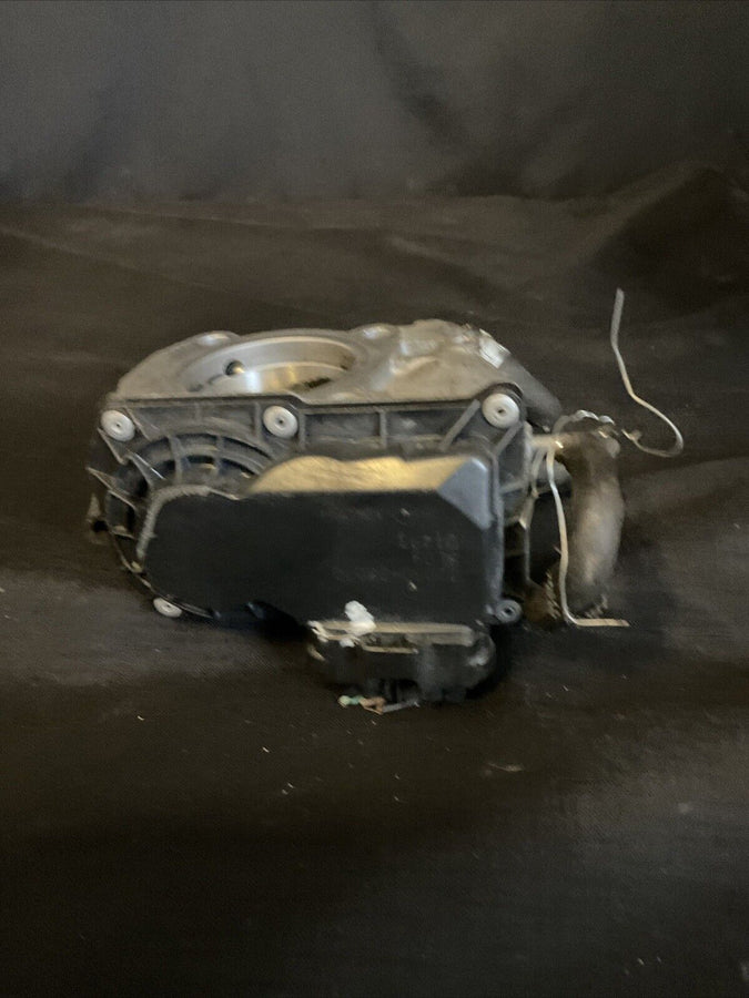 Scion TC 2.4L Throttle Body Fits 07-10 22030-28070 OEM