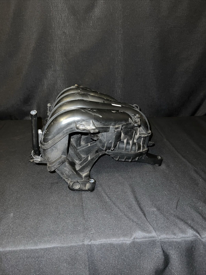 Mazda 3 Intake Manifold/Throttle Body 2.0L OEM (LF62-13-100K) (05-09)