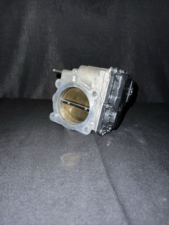 Toyota Avalon Throttle Body Assembly W/Motor 3.5L OEM (22030-0P050) (2006-2018)