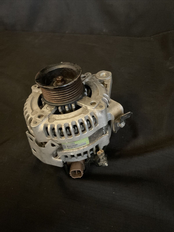 Toyota Highlander 2.4L Alternator  2000-2007