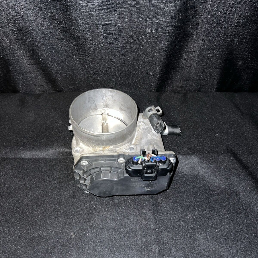 Kia Sorrento Throttle Body Assembly 3.3 OEM 35100-3CAA0 2014-2018