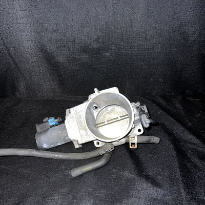 Chevrolet Silverado 1500 5.3L Throttle Body 2000-2001 OEM 17098019