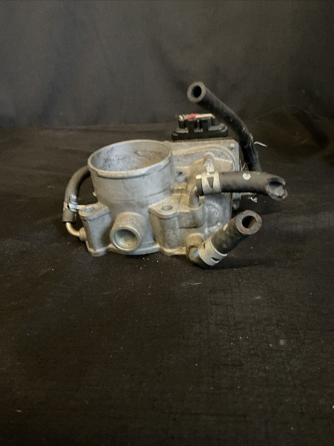 Scion TC 2.4L Throttle Body Fits 07-10 22030-28070 OEM