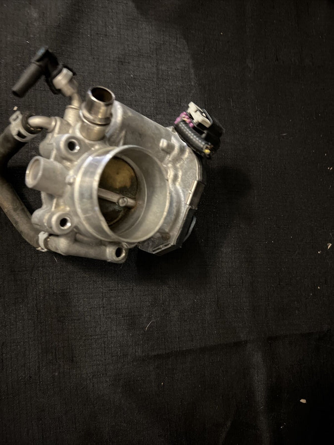 Chevrolet Cruze 1.8L & 1.6L Throttle Body 2011-2015 55561495  OEM