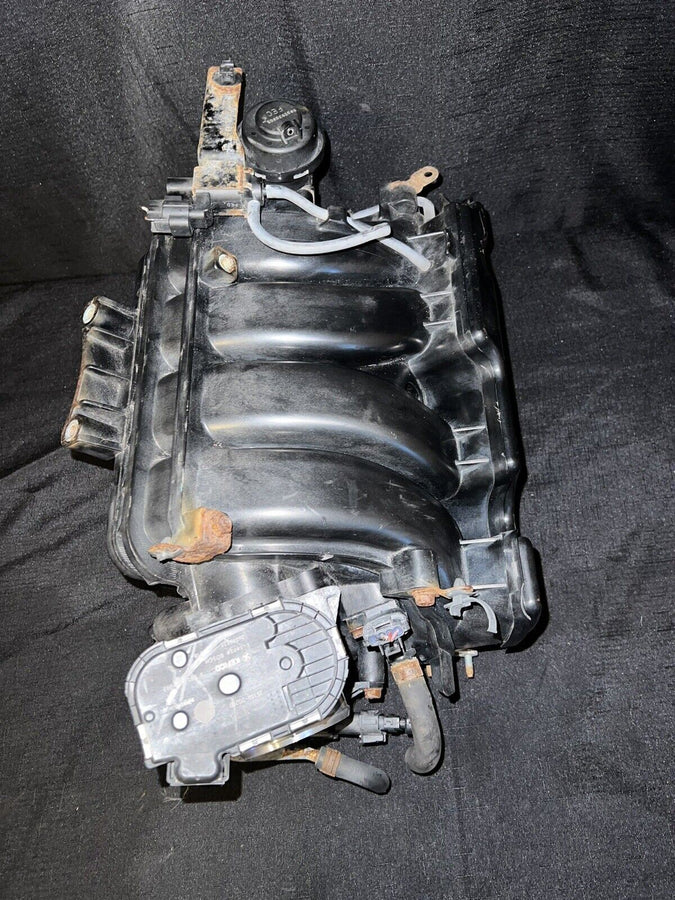 Kia Forte Intake Manifold W/ Throttle Body Assembly 2.0 L 28310-2G200 2010-2013