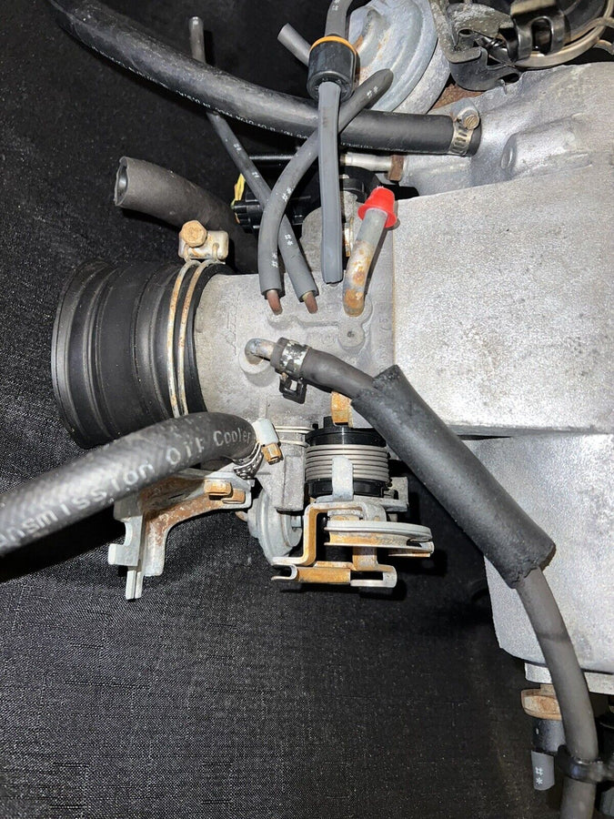 Toyota 4Runner Throttle Body w/Intake Manifold 22210-75200 Oem 1995-1997