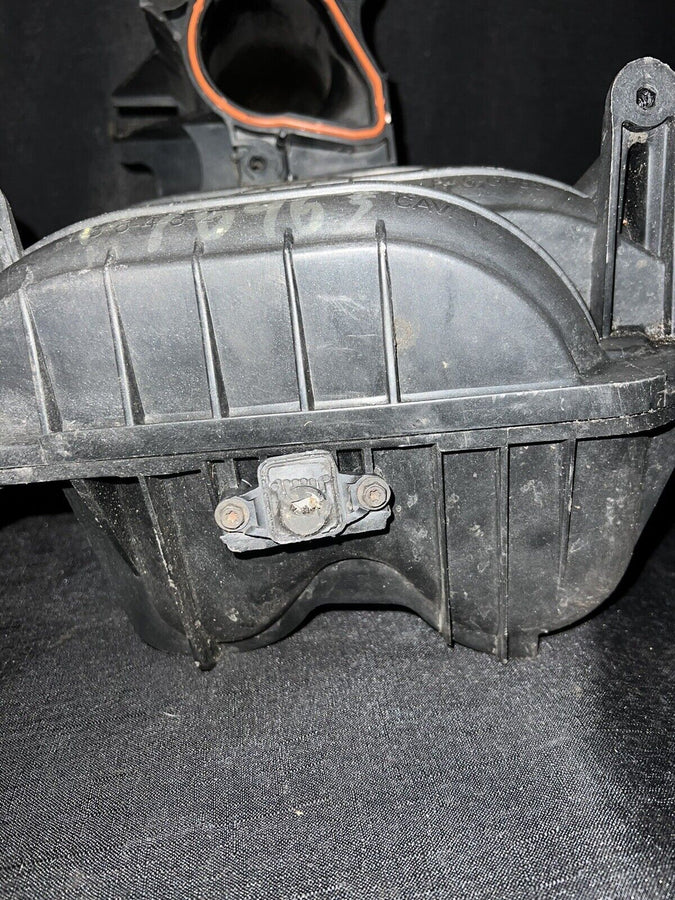 JEEP LIBERTY 3.7 L INTAKE MANIFOLD 53032803 OEM 2005-2006