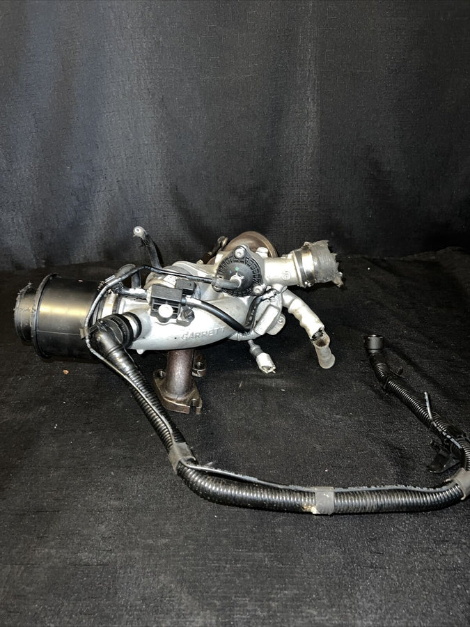 Chevrolet Cruz Garrett Turbocharger w/ Manifold 55565353 Trax Sonic (11-19)OEM