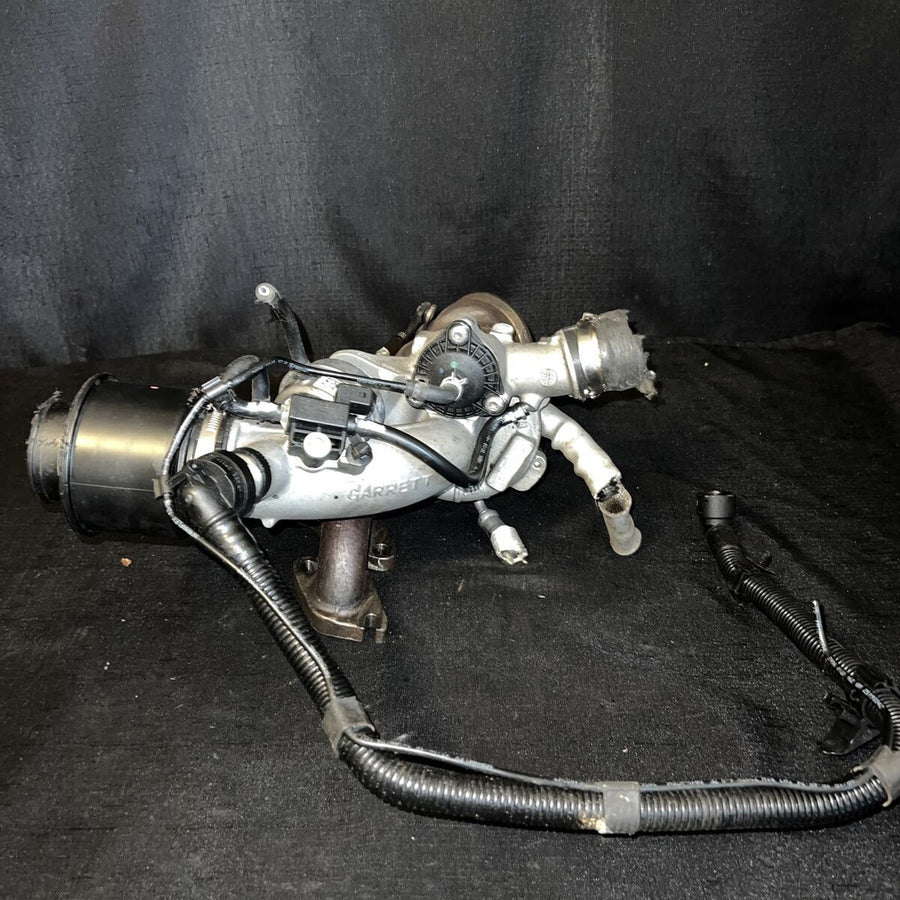 Chevrolet Cruz Garrett Turbocharger w/ Manifold 55565353 Trax Sonic (11-19)OEM