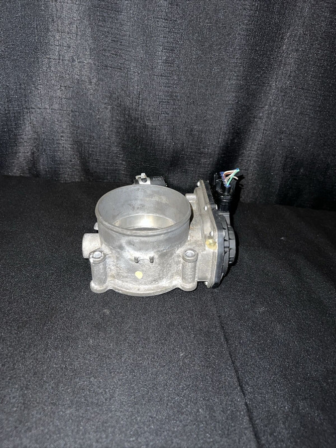 Kia Sorrento Throttle Body Assembly 3.3 OEM 35100-3CAA0 2014-2018