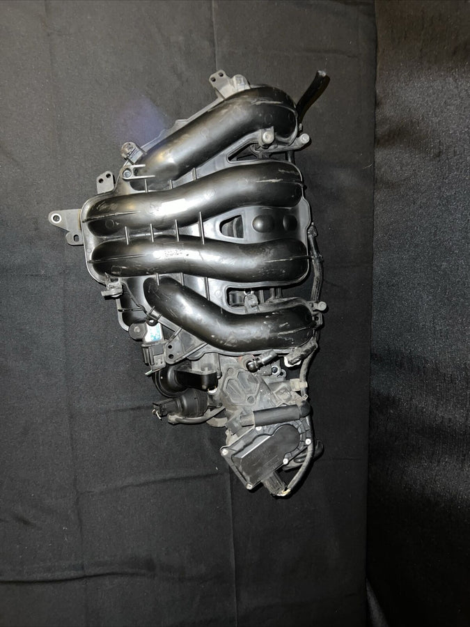 Mazda 3 Intake Manifold/Throttle Body 2.0L OEM (LF62-13-100K) (05-09)