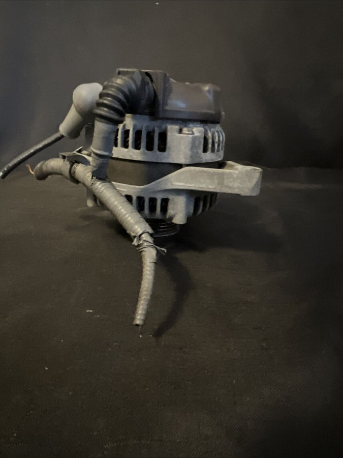 Toyota Camry Alternator 2010-2011 OEM 27060-0v060