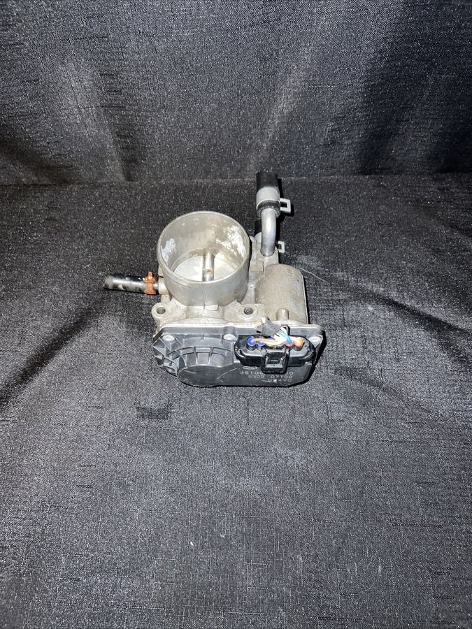 Hyundai Accent 1.6L Elec Throttle Body 35100-2b300 12-19 OEM