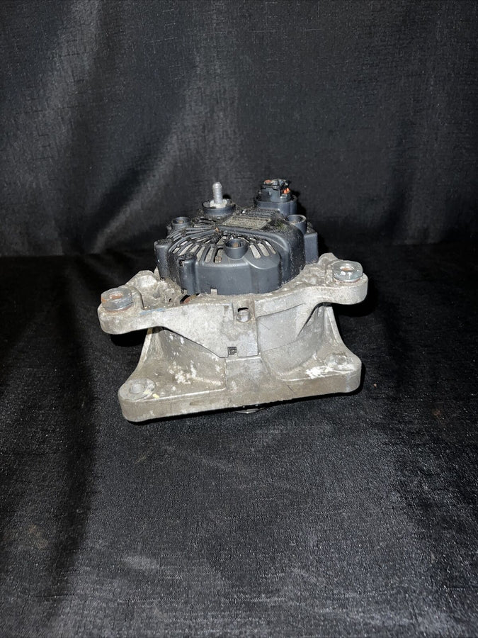 Hyundai Genesis Altenator 2.0L Turbo 2013-2014 37301-2c110)