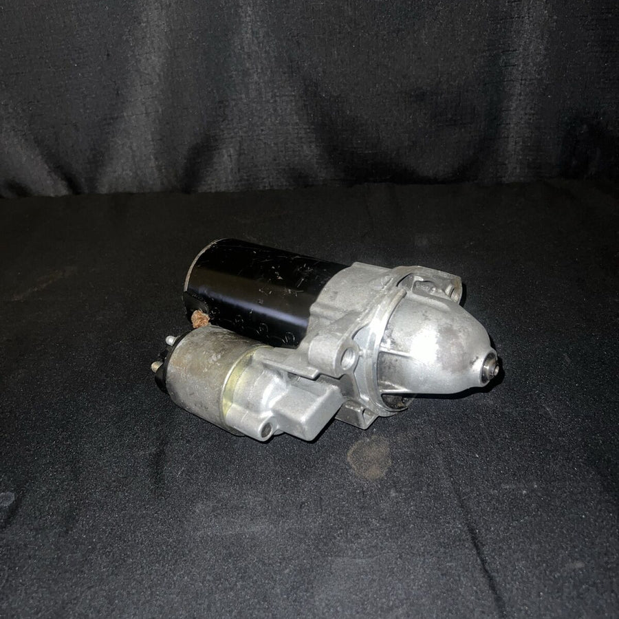 Isuzu Rodeo Bosch Starter Motor 2.7L OEM (92065921) (1998-2003)
