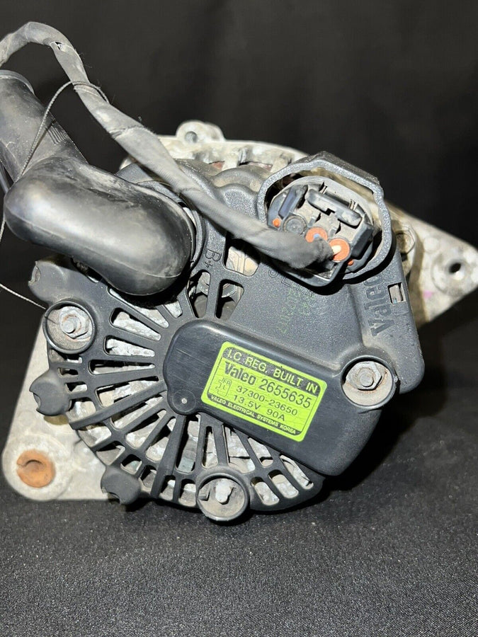 Hyundai Elantra Alternator 2.0L OEM (37300-23650) (2007-2012)