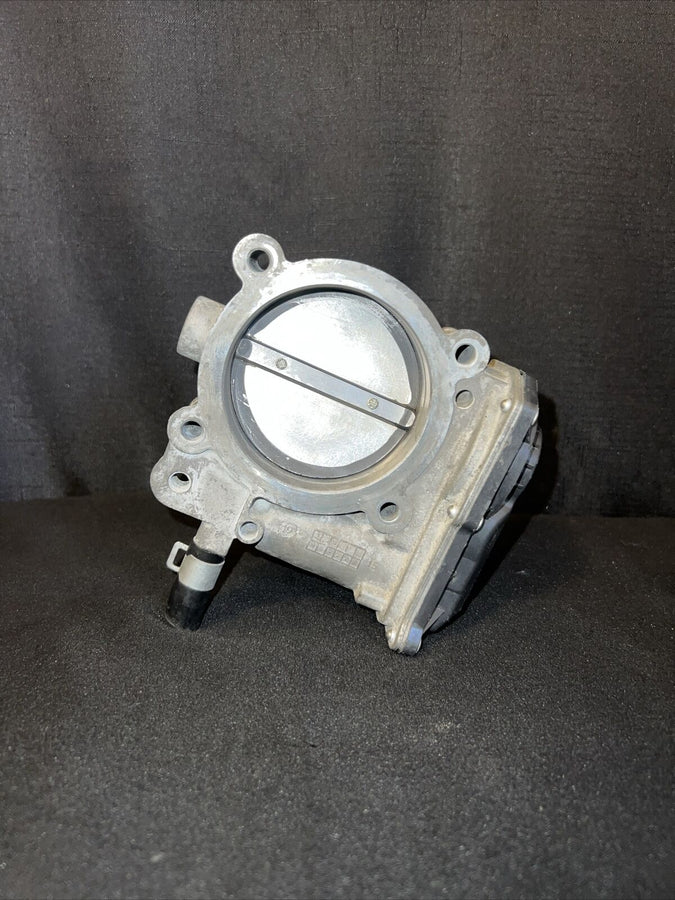 Kia Sorrento Throttle Body Assembly 3.3 OEM 35100-3CAA0 2014-2018