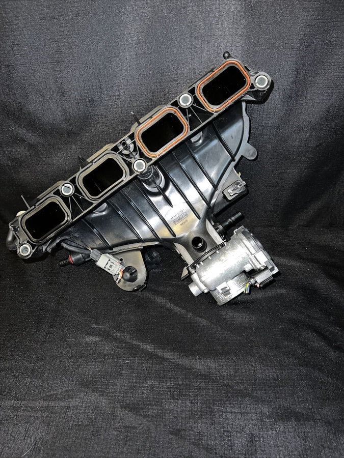 LAND ROVER DISCOVERY SPORT 2.0L Turbo INTAKE MANIFOLD CB5E-19A566-AB (15-17) OEM