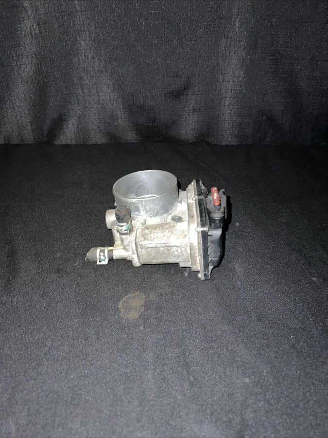Toyota Tacoma Fuel Injection Throttle Body 4.0L OEM (22030-0P010)(2003-2016)
