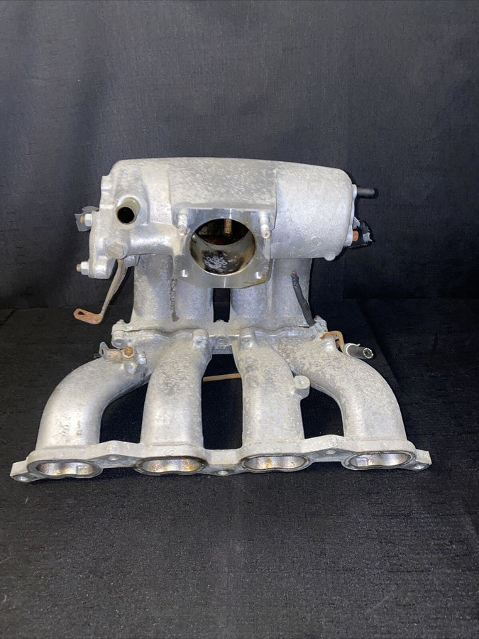 Toyota Tacoma 2.7L-2.4L Intake Manifold 2000-2004 W out EGR